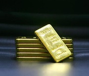 Gold funds generate profits as prices soar amid weak USD