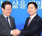 김기현·이재명 첫 회동…한일 정상회담 전 공방 가열