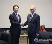 김기현 대표, 이명박 전 대통령 예방