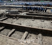 [포토] 발굴된 전차 철로