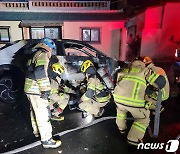 전기차 아이오닉5 화재, 3시간 여만에 진화…50대 운전자 부상