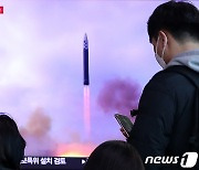 北, 한일 '군사 밀착'에 맞불…대통령 '공군 1호기' 뜨기 전 '고강도 도발'