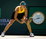 WTA, 러시아 축구팀 셔츠 입은 포타포바에게 공식 경고