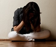 우울증 악화시키는 주범 '반추'… 어떻게 다뤄야 할까?