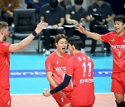 한국전력·인삼공사 '봄 배구' 사활… 3-4위 '단판' 준PO 열릴까?