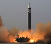 “북한, 핵·미사일 시스템 완성도 높이며 안보협력 강화 한미일 향한 무력시위”