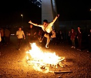 이란 새해맞이 불꽃 축제서 사고 대비에도 27명 사망·4095명 부상