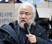 경찰, ‘지하철 시위’ 전장연 박경석 대표 체포영장 신청