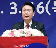 尹대통령 "한일문제, 국내정치에 활용 안돼…국민에 도리 아냐"(종합)