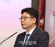 [포토]삼성화재 베트남 법인 소개하는 예영해 법인장