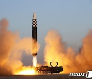 北 김정은 "어떤 무력충돌과 전쟁에도 임할 수 있게 대응태세 유지"