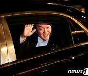 [포토] 한일정상회담 마친 후 떠나는 尹대통령