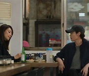 넷플릭스, 김희애·문소리 '퀸메이커' 4월14일 공개