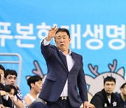 ‘현대모비스전 전패’ KCC 전창진 감독 “외곽 득점이 전혀 안 됐다”