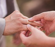 Number of marriages in Korea hits all-time low in 2022
