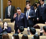 강연 위해 도쿄 게이오대 방문한 윤석열 대통령