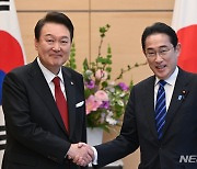 韓 징용 해법에 일본, 독도·위안부·후쿠시마 거론…관계 개선 '순탄치 않네'