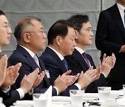 日 재계 인사 만난 4대그룹 총수들…"일본과 경제 교류 확대"