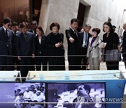 김진표 국회의장, 유대인 희생자 추모기념관 '야드바셈' 방문
