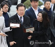 '김문기 기억' 두고 검찰·이재명 측 법정 공방