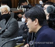 '이태원 참사' 용산서장·구청장 첫 재판서 혐의 부인