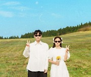 [단독] 밴드 훈스 이종훈, 첫사랑과 6년 열애 끝 4월 결혼 "행복하게 해줄 것"