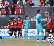 '안재준 결승골' 부천, 안산 1-0 제압…경남 제치고 선두 등극