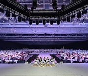 있지(ITZY), 전석 매진 홍콘 콘서트 성료…글로벌 인기몰이