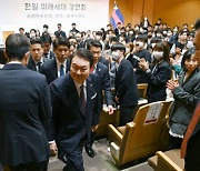 민주당 "日 침략론자 발언 인용한 尹··· 조선 총독 자처하나"