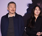 홍상수・김민희 함께한 영화 '물안에서', 4월12일 국내 개봉