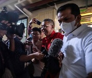 인도네시아 ‘최악 경기장 참사’ 솜방망이 처벌에 유가족 분노