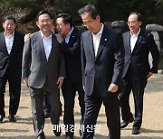 [포토] 여 지도부 첫 고위당정, 한일회담·가뭄대책·엑스포 논의