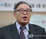 WBC '직관' 김응용 감독 "속상해서 중간에 나와…변화해야 산다"