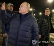 우크라, 푸틴 마리우폴 방문에 "도둑다운 야밤 방문" 비난