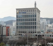 부산경찰청, '흉기 부상에도 동료 경찰 외면' 논란 진상조사 착수