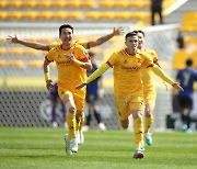 승격팀 최초 5-0 대승 '새 역사'... 허언 아니었던 광주FC '공격 축구'