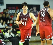 '주전들 나설 필요도 없네' KGC, KCC 24점차 대파…정규리그 우승 -1승