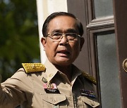 쁘라윳 태국 총리, 5월 선거 앞두고 하원 해산… 정권 놓칠 위기에 승부수