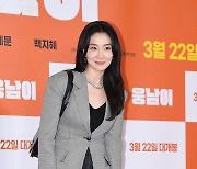 [T포토] 박효주 '영화 재밌게 보고 갈게요'