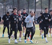 훈련하는 축구 국가대표팀