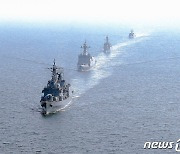 함포사격 하는 해군2함대