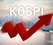 코스피 상승 출발···17.34p(0.73%) 오른 2396.54