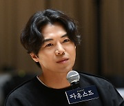 박은석, 젊은 ‘파우스트’로 인사 [포토엔HD]