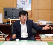 ‘전·현직 군의원 15명 식사대접’  김성 장흥군수 선거법 위반 송치