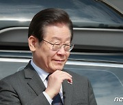 野 "尹, 지지율 떨어질 때마다 국면전환 쇼…이러니 정치검찰"