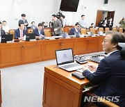 국회 정개특위, '300석 유지' 선거제 개편 결의안 의결(종합)