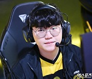 '시동 걸린 모래폭풍' LSB, 파괴력 보여주며 '2세트 승리' [LCK PO]