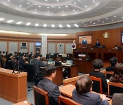 오산시장, 시의회 추경예산 삭감에 반발 본회의장 박차고 나가
