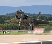 방사청, 내년 상반기 한국형 전투기 KF-21 양산 계약 추진