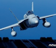 핀란드 국방 "F-18 전투기 우크라 지원에 반대…우리에게 여전히 필요"